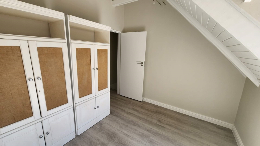 2 Bedroom Property for Sale in Gardens Western Cape